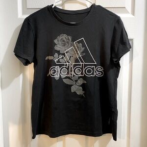 Women’s Adidas Shirt XL